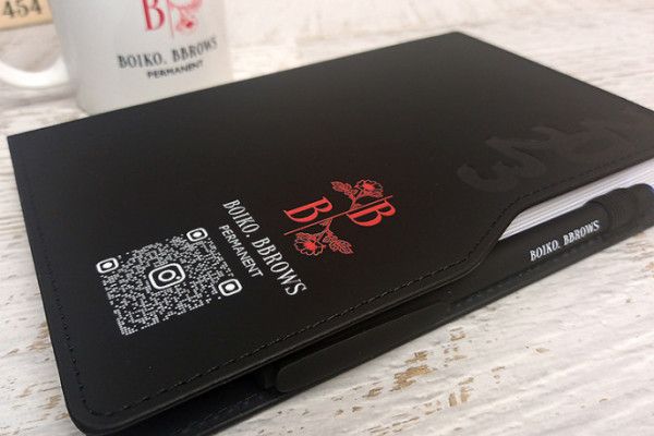 Брендирование при помощи УФ-печати 2